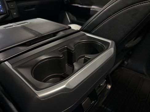 Used 2023 Ford F150 Lightning Platinum image 37