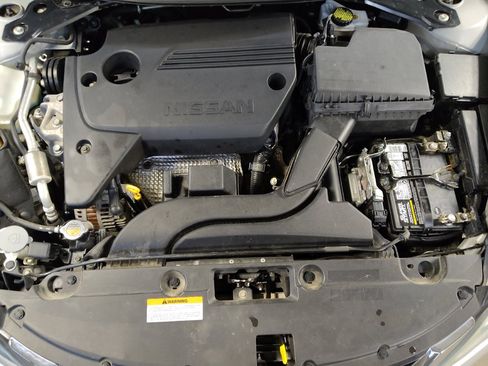 Used 2018 Nissan Altima 2.5 SV FWD image 30