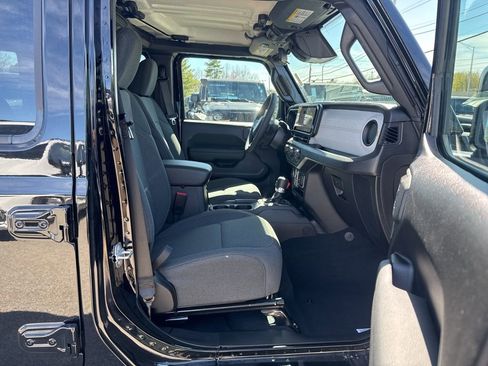New 2026 Jeep Wrangler Unlimited Sport AWD/4WD image 26