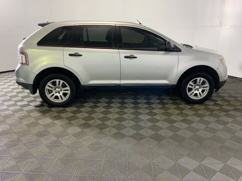 Used 2010 Ford Edge SE image 7