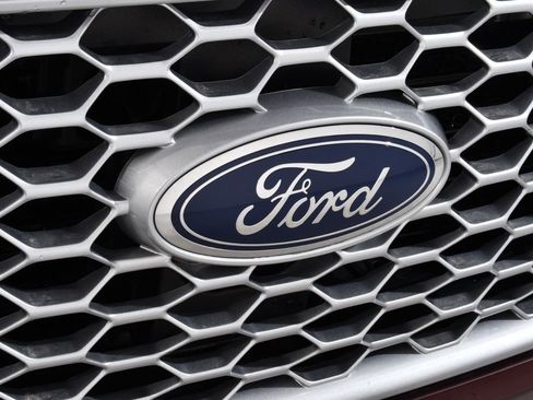 Used 2024 Ford Edge SEL w/ Convenience Package image 21