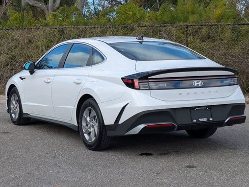 Used 2025 Hyundai Sonata SE image 3