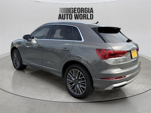 Used 2022 Audi Q3 2.0T Premium w/ Convenience Package AWD/4WD image 10