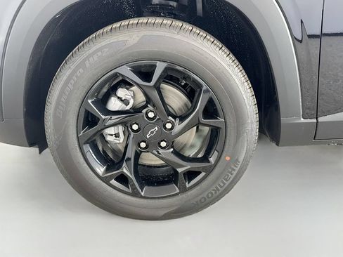 New 2026 Chevrolet Trax LT w/ Midnight Edition FWD image 30