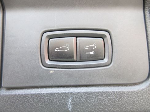 Used 2013 Porsche Panamera S image 66