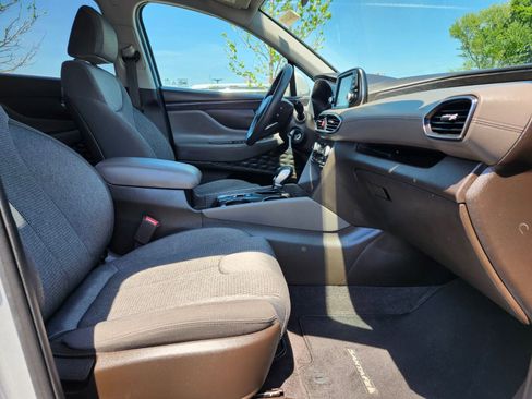 Used 2019 Hyundai Santa Fe SE AWD/4WD image 10