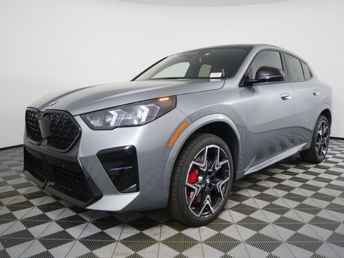 New 2026 BMW X2 xDrive28i w/ Technology Package AWD/4WD image 7