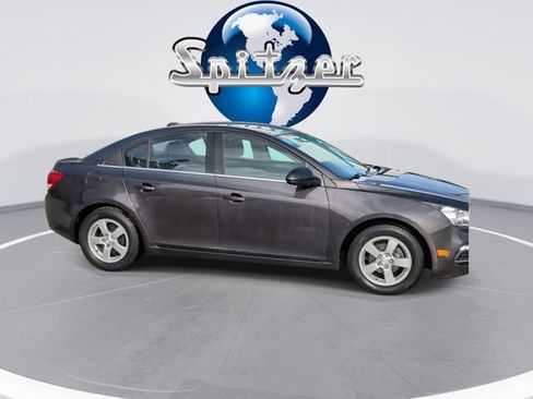 Used 2016 Chevrolet Cruze LT image 10