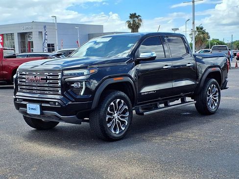 Used 2024 GMC Canyon Denali AWD/4WD image 3