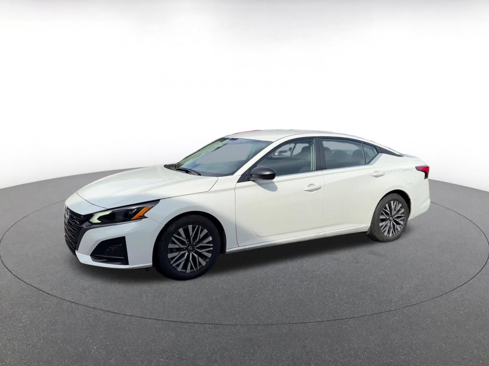 Used 2026 Nissan Altima 2.5 SV FWD image 6