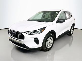 Used 2024 Ford Escape Active video 3