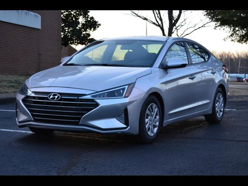 Used 2019 Hyundai Elantra SE w/ Cargo Package image 1