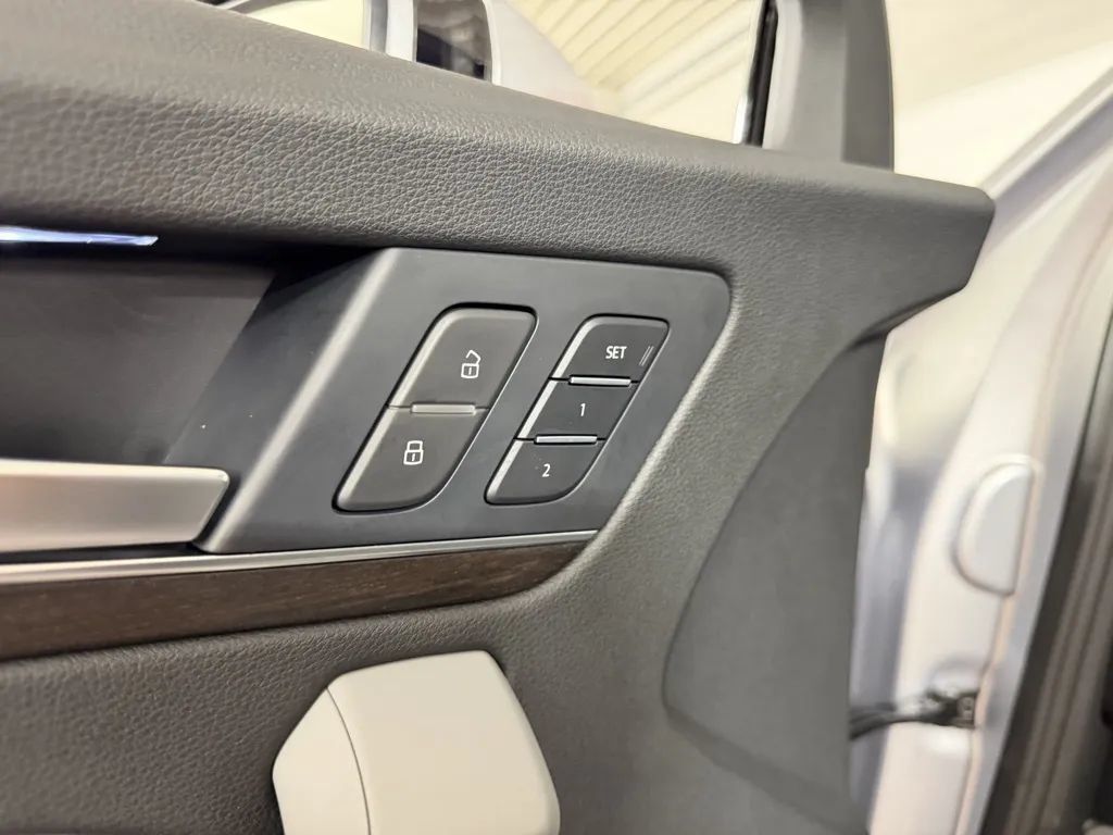 Used 2022 Audi Q5 2.0T Premium Plus AWD/4WD image 17