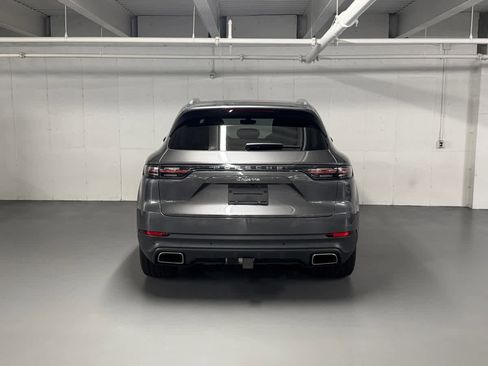 Used 2023 Porsche Cayenne image 27