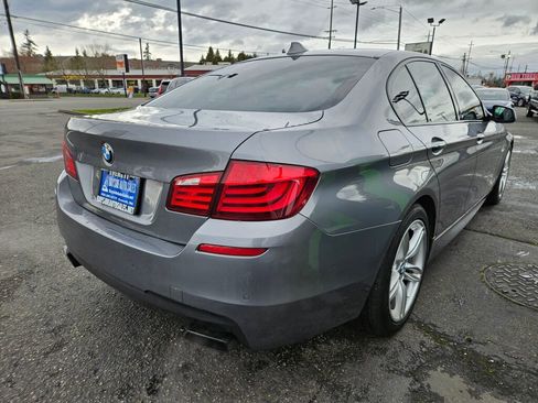Used 2012 BMW 550i xDrive Sedan image 4