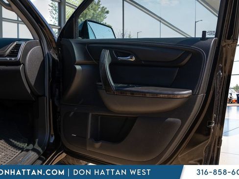 Used 2016 GMC Acadia SLT w/ Open Road Package FWD image 27
