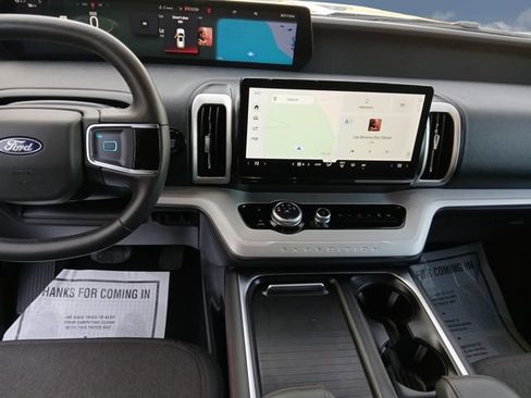Certified 2025 Ford Expedition Max Active RWD image 11