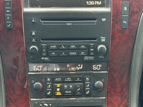 Used 2009 Cadillac Escalade AWD image 18