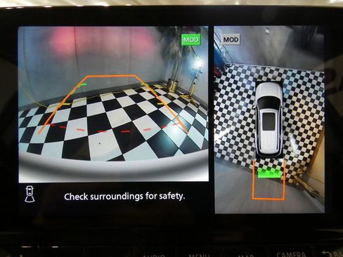 Used 2022 Nissan Pathfinder SL image 13