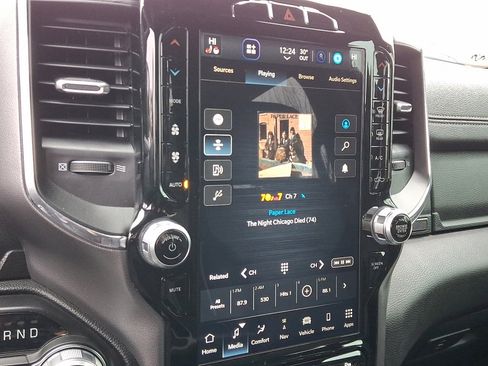 Used 2024 RAM 1500 Laramie image 28