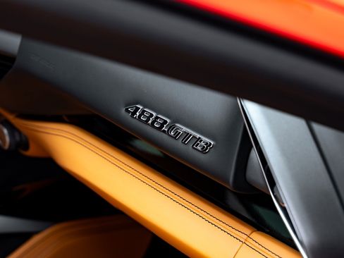 Used 2018 Ferrari 488 GTB RWD image 41