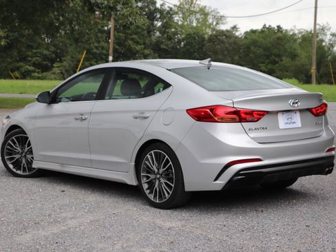 Used 2018 Hyundai Elantra Sport FWD image 32