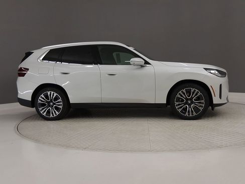 New 2026 BMW X3 xDrive30 w/ Premium Package image 6