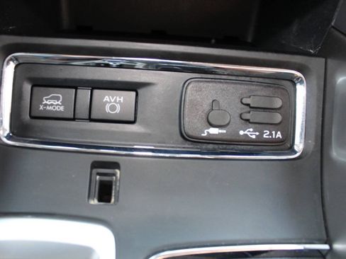 Used 2021 Subaru Ascent Limited w/ Technology Package AWD/4WD image 16