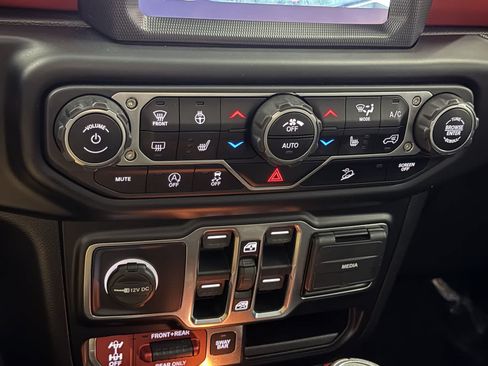 Used 2020 Jeep Wrangler Unlimited Rubicon AWD/4WD image 20
