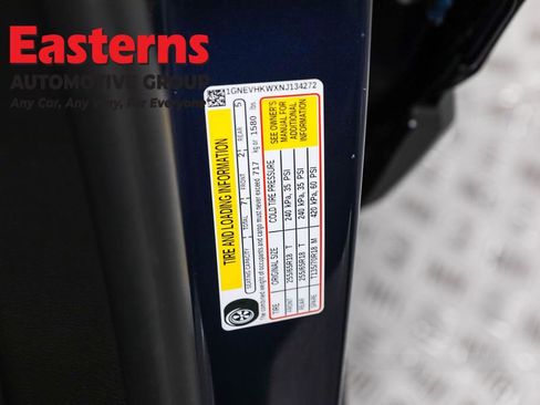 Used 2022 Chevrolet Traverse LT image 35