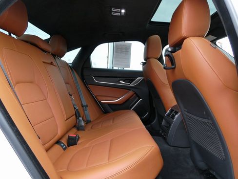 Used 2024 Jaguar XF R-Dynamic SE image 16