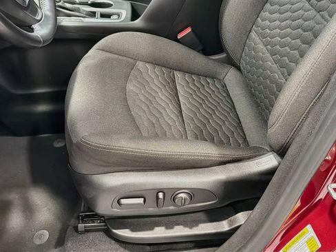 Used 2020 Chevrolet Equinox LT FWD image 18