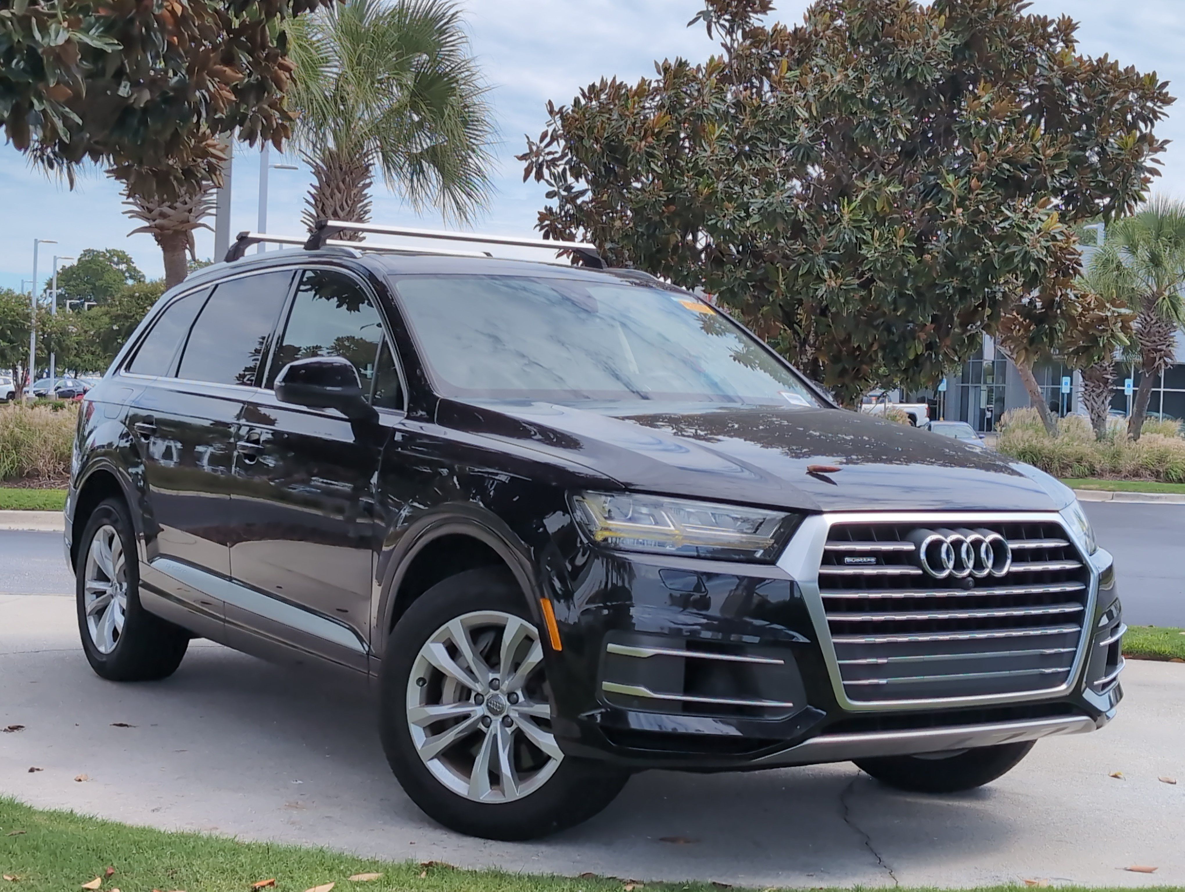 Used 2018 Audi Q7 3.0T Premium Plus AWD/4WD image 2