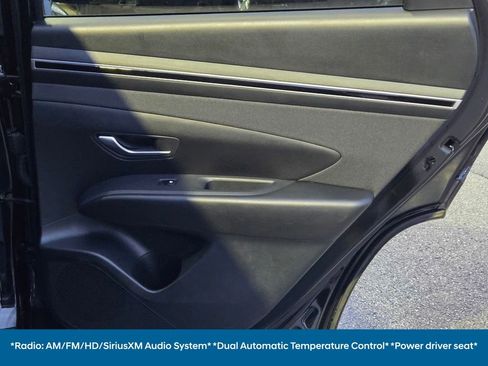 Used 2023 Hyundai Tucson SEL w/ Convenience Package image 12