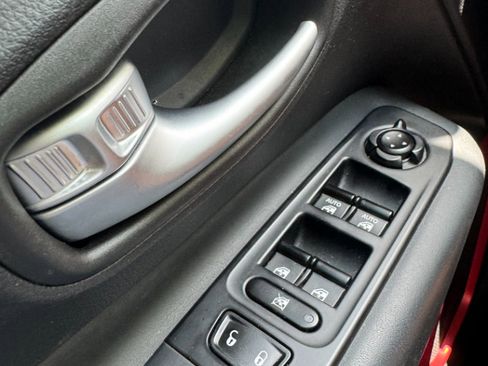 Used 2021 Jeep Renegade Trailhawk image 35