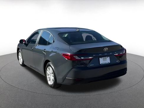 Used 2025 Toyota Camry LE image 8