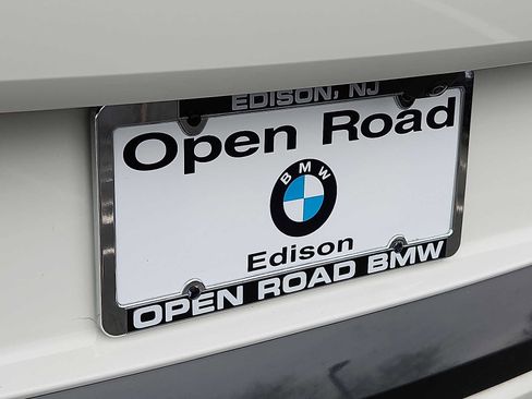 Used 2023 BMW X6 xDrive40i w/ M Sport Package image 31