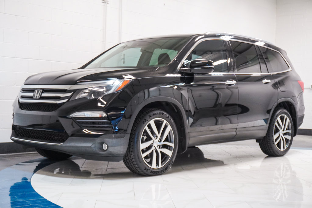 Used 2017 Honda Pilot Touring image 4