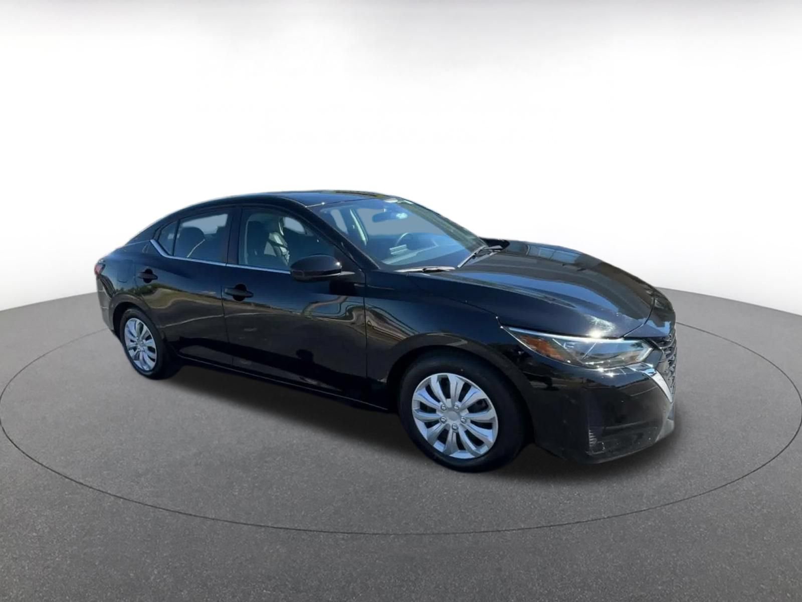Used 2025 Nissan Sentra S FWD image 2