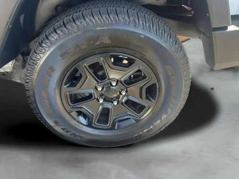 Used 2015 Jeep Wrangler Sport AWD/4WD image 34