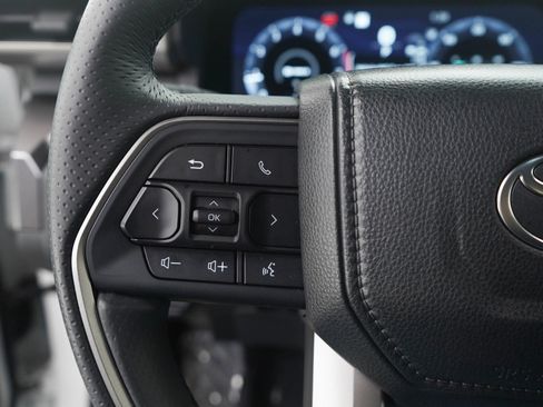 Used 2025 Toyota 4Runner TRD Off-Road Premium w/ Tow Technology Package image 25