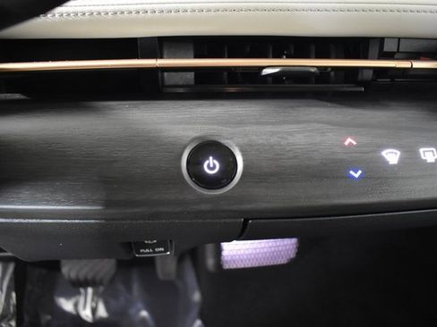 Certified 2023 Nissan Ariya AWD image 18