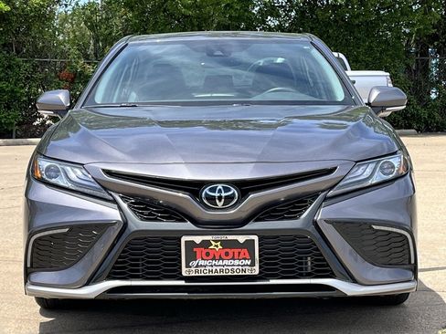 Used 2024 Toyota Camry XSE FWD image 7