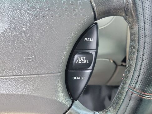 Used 2001 Ford Explorer Sport Trac 4x4 image 22
