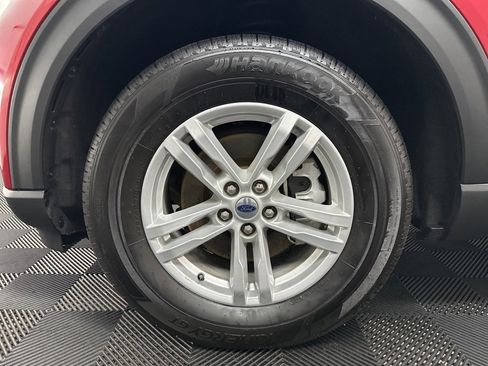 Used 2024 Ford Explorer XLT w/ Equipment Group 202A image 40