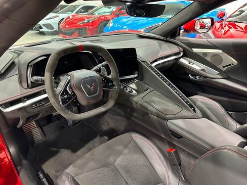 Used 2024 Chevrolet Corvette Stingray Premium Cpe w/ Z51 Performance Package RWD image 10