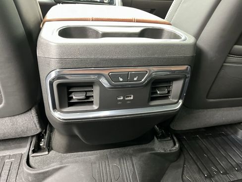 Used 2024 GMC Sierra 2500 Denali Ultimate image 15