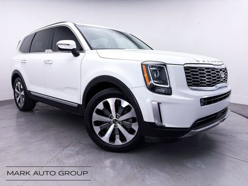 Used 2020 Kia Telluride S FWD image 1