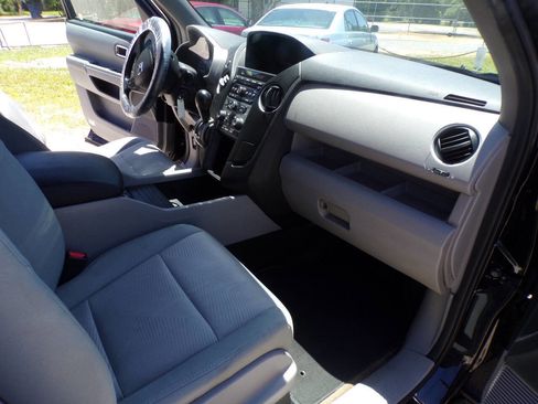 Used 2014 Honda Pilot LX image 10