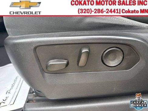 Used 2023 Chevrolet Silverado 1500 LT w/ Z71 Off-Road Package AWD/4WD image 18
